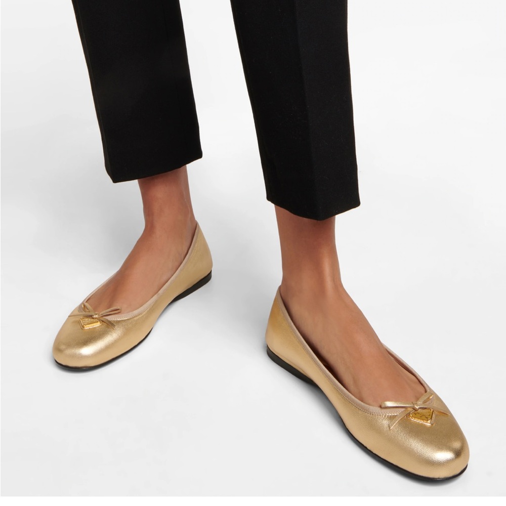 Prada Triangle-Logo Ballet Flats in Platine Gold sz 37.5 New in Box